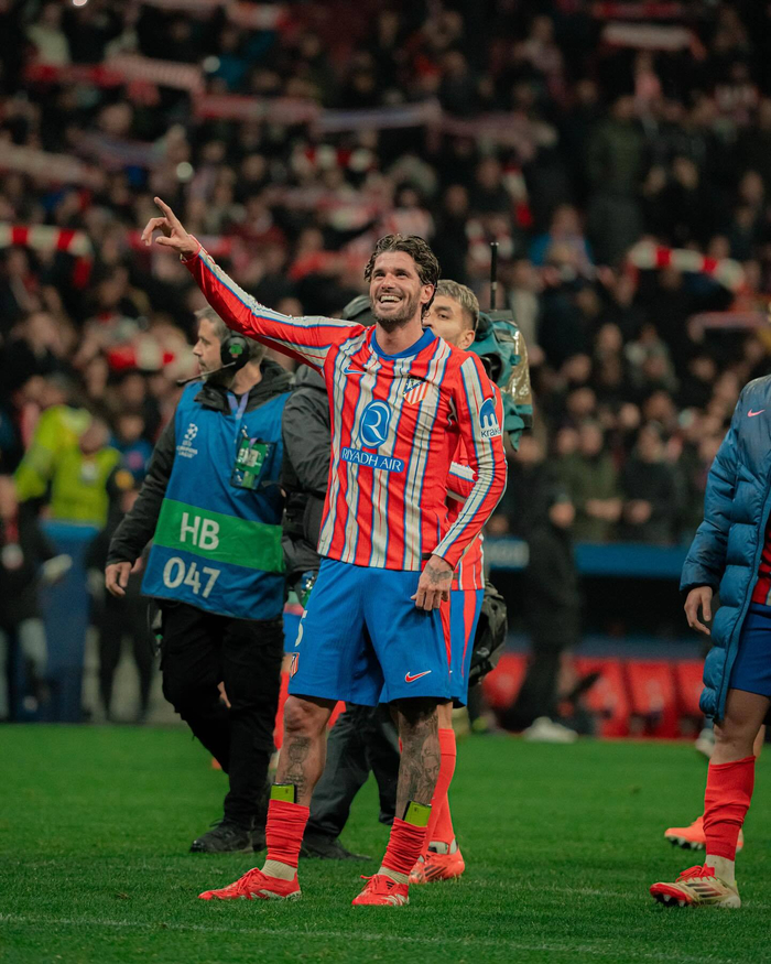 利物浦萨拉赫任意球破门锁定胜局