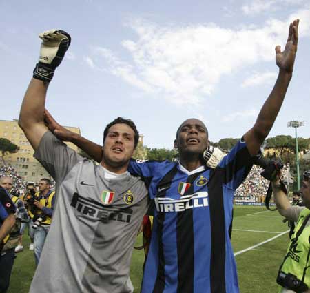 谁是被哈维·阿隆索召唤参加对阵塞尔塔比赛的胡安·马丁内斯？