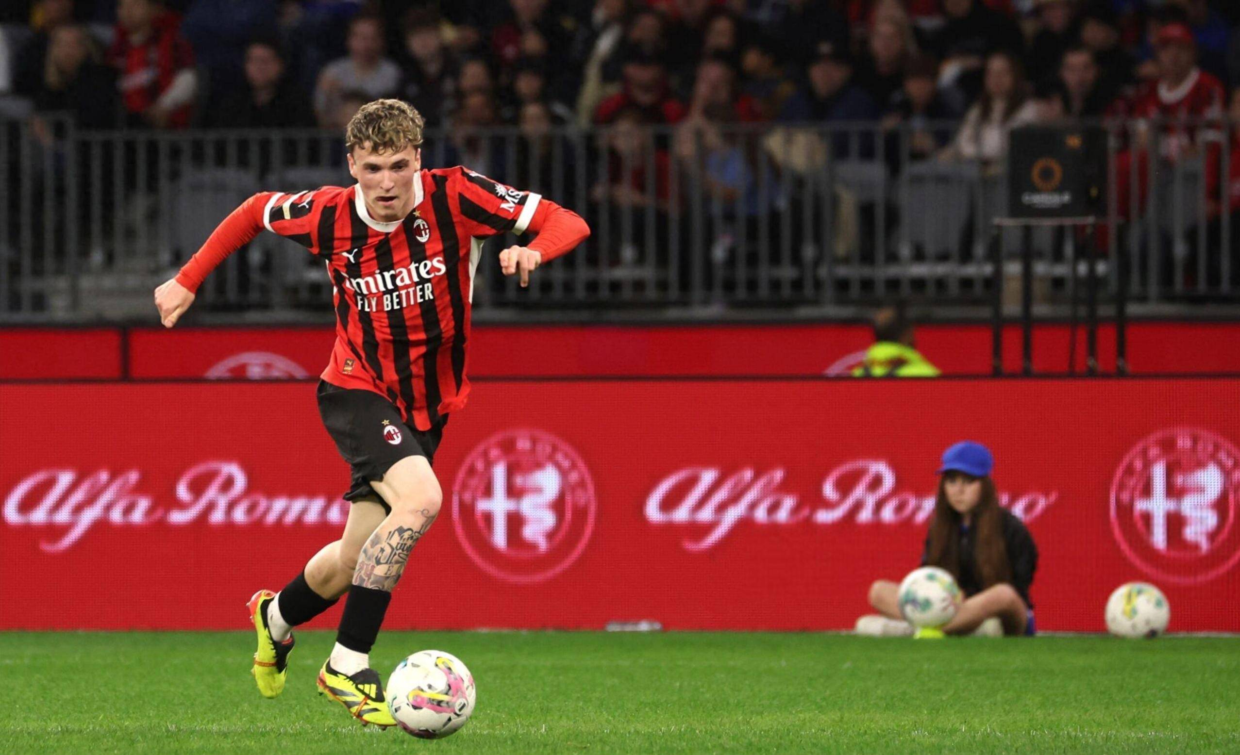 拜仁本赛季12轮保持不败，领跑积分榜，轰入44球，攻防俱佳，明日将迎战柏林联合。