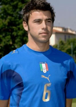 记者：马奎尔、德利赫特、谢什科缺席今日曼联训练